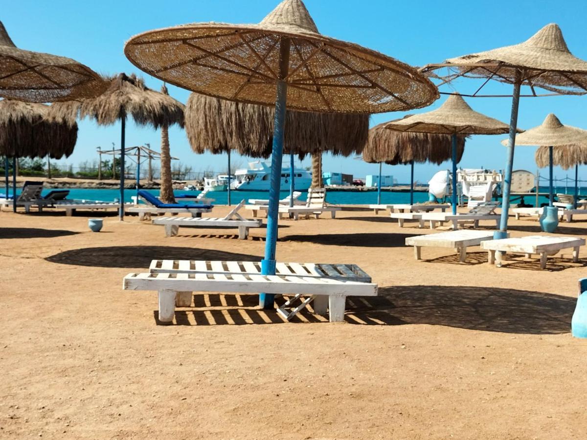One Bedroom With Aqua View At Mirage Bay Aparthotel 4*