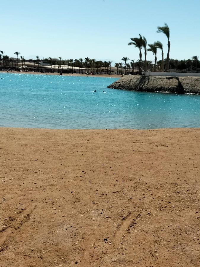 Aparthotel One Bedroom With Aqua View At Mirage Bay 4*