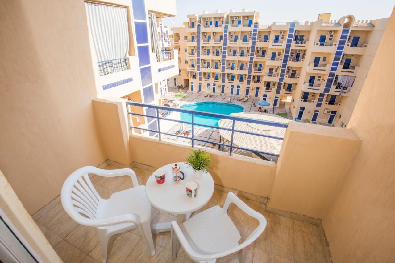Appartement Pool View Near El Gouna With Floor Balcony & Kitchen Hurghada