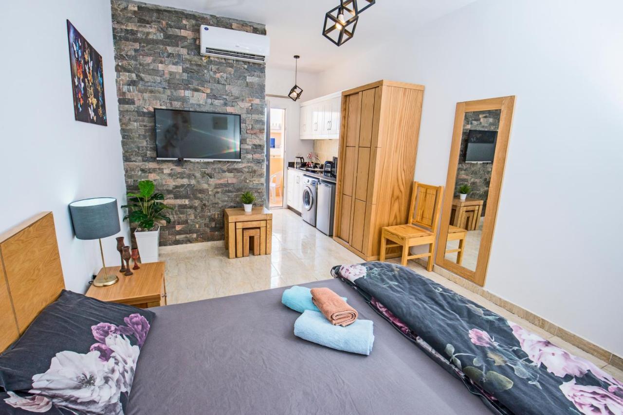 Appartement Pool View Near El Gouna With Floor Balcony & Kitchen Hurghada
