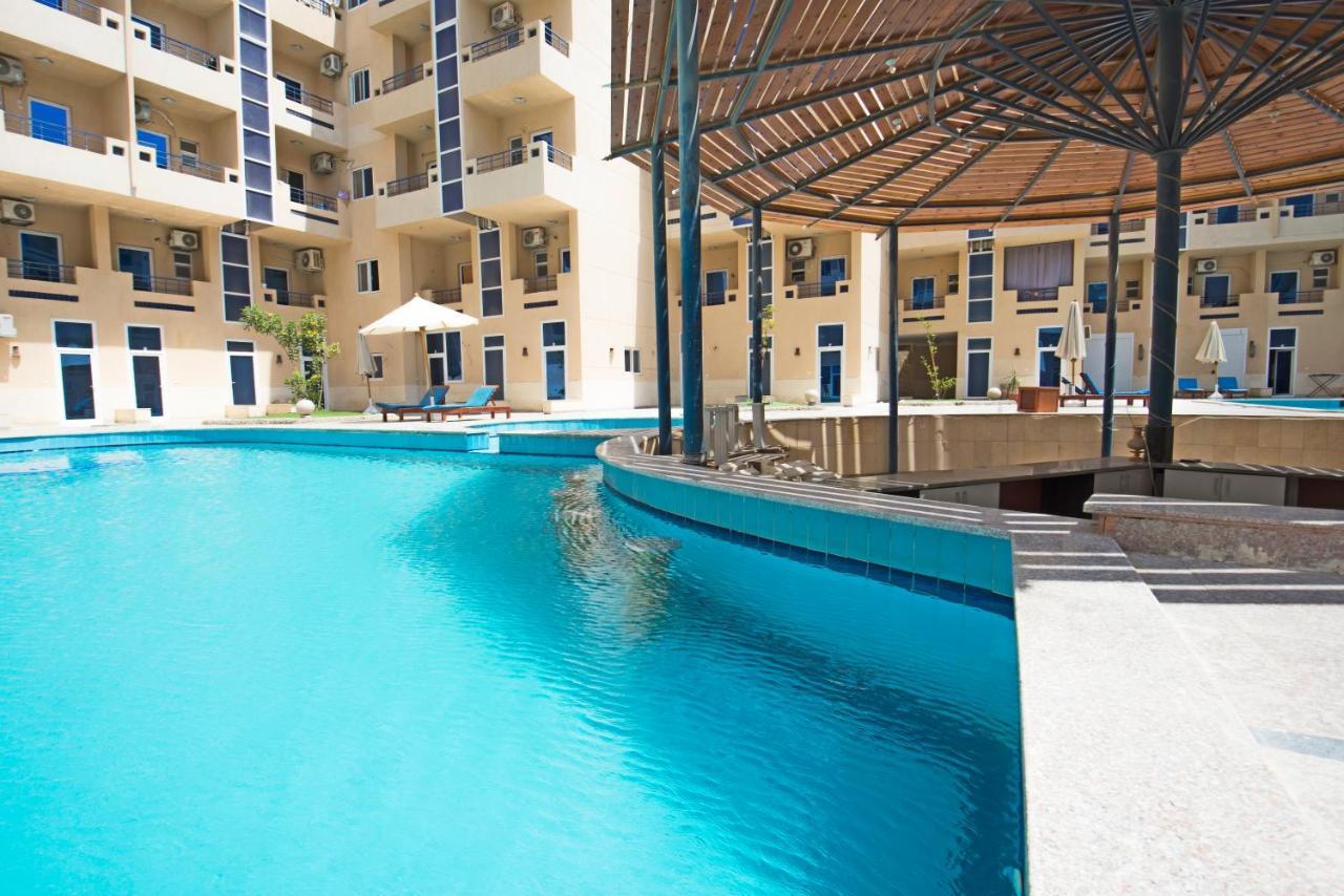 Appartement Pool View Near El Gouna With Floor Balcony & Kitchen