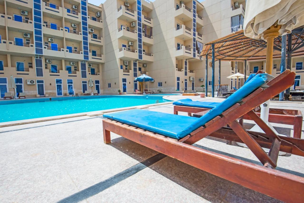 Appartement Pool View Near El Gouna With Floor Balcony & Kitchen
