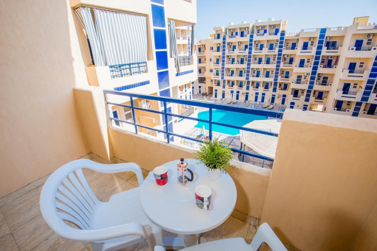 Appartement Pool View Near El Gouna With Floor Balcony & Kitchen Hurghada