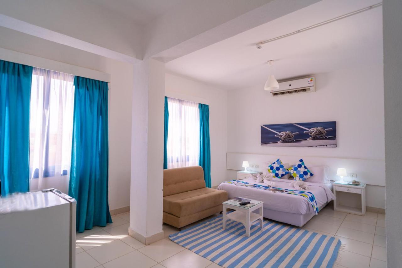 Lagoonie Lodge&beach