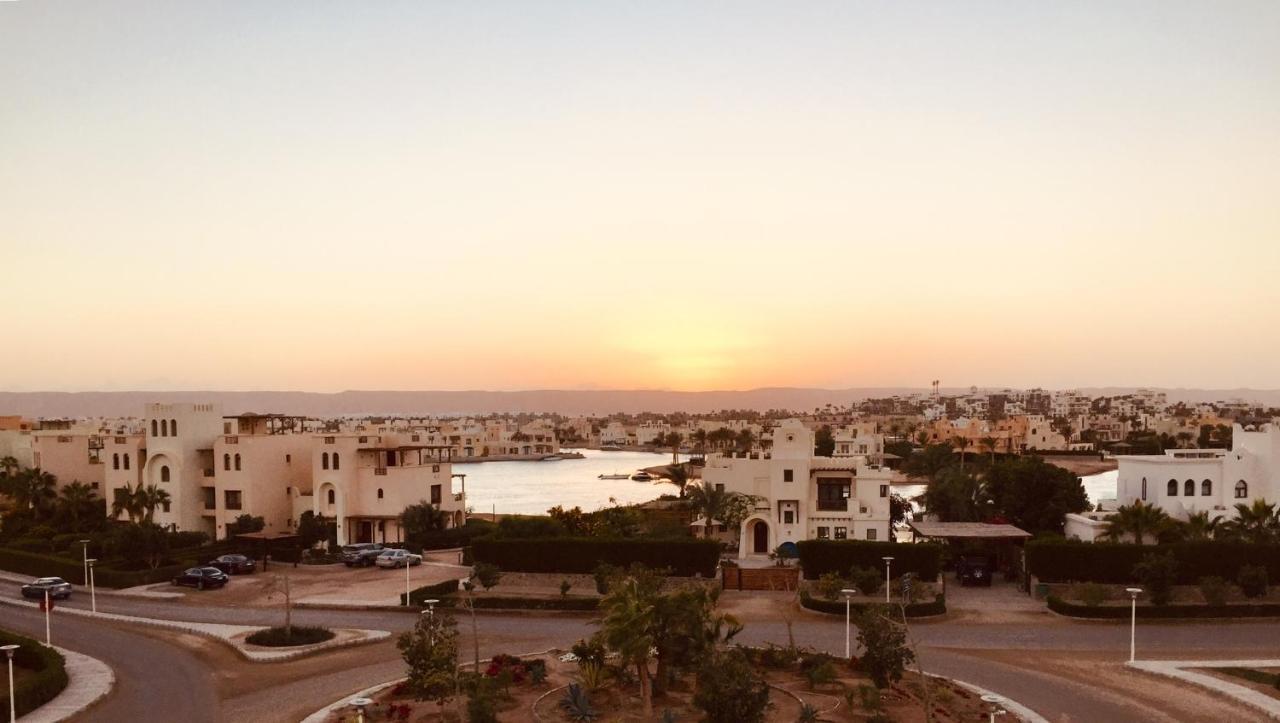 Mangroovy - Elgouna Authentic Designer Shared 2 Bdr Each With Private Bathroom For Kitesurfers With Pool View & Access *