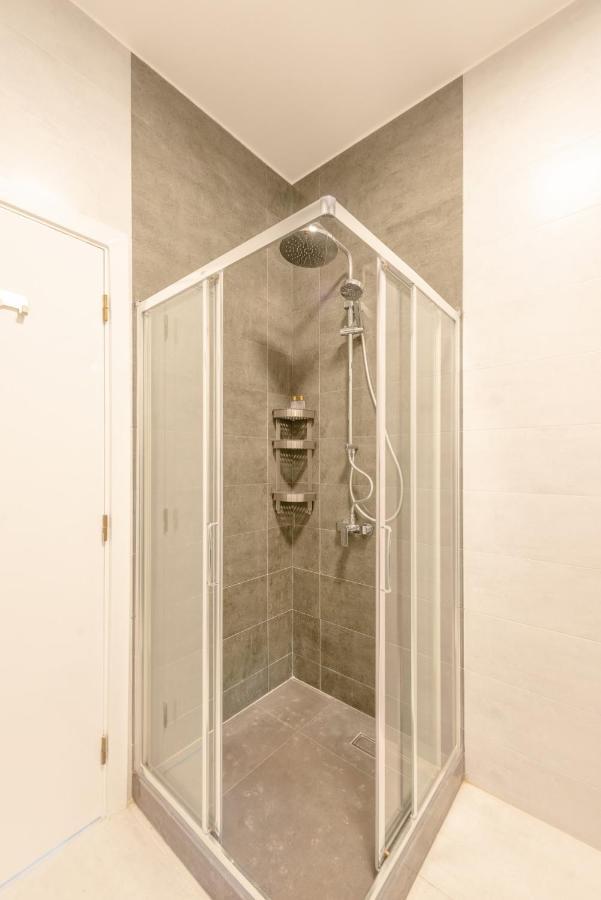 Lovely Sea View 2br In 