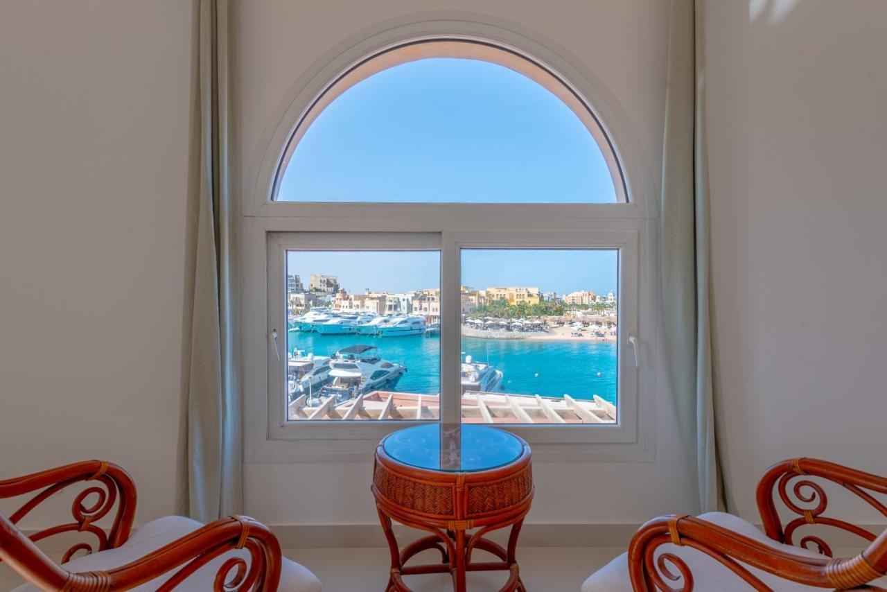Lovely Sea View 2br In 