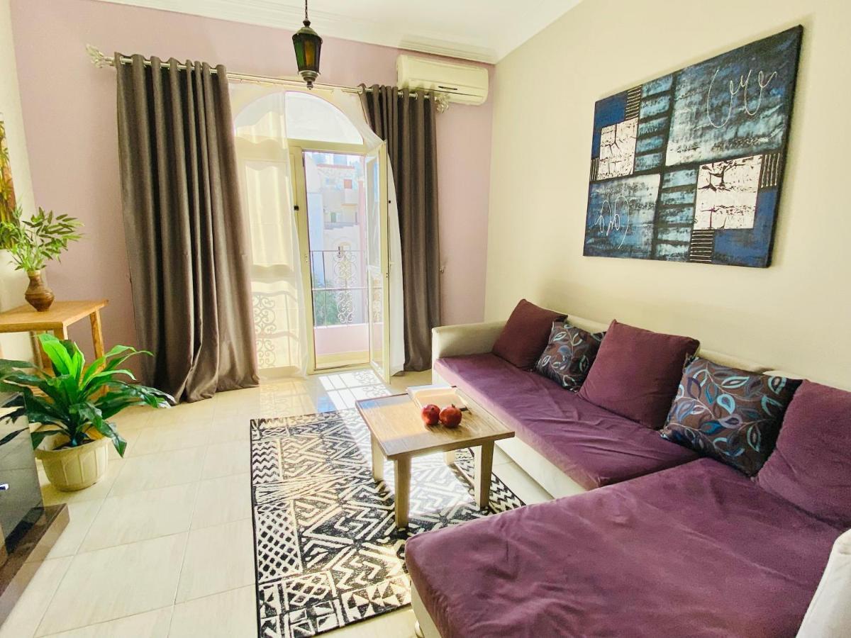 Rita House Sea View. Center *