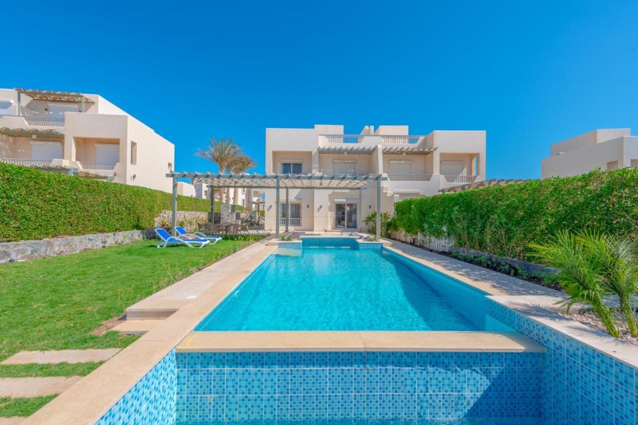 Joubal 3br Private Pool Next To Marina Hurghada