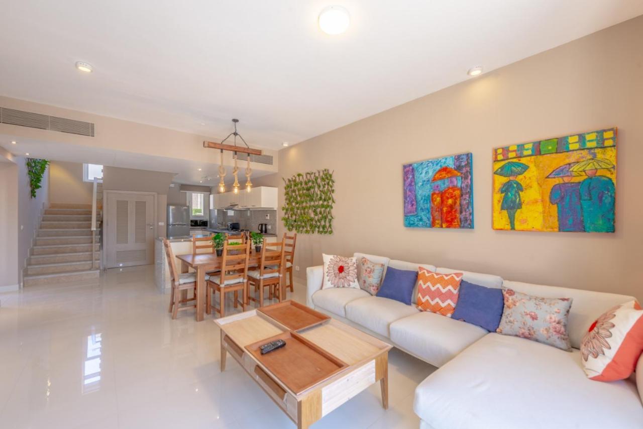 Joubal 3br Private Pool Next To Marina Villa Hurghada