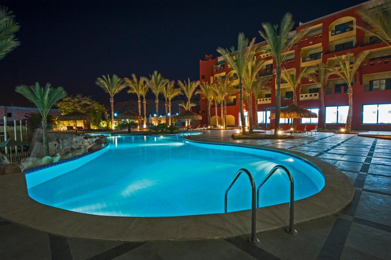 Sun & Sea And Aqua Park -