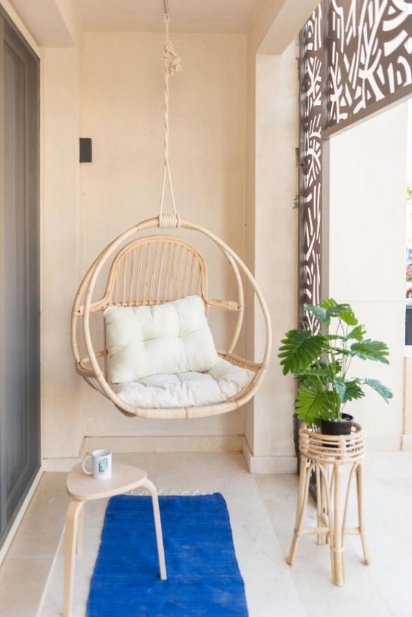 Apartment Exotic 1bdr W Outdoor Terrace Pool & Access *