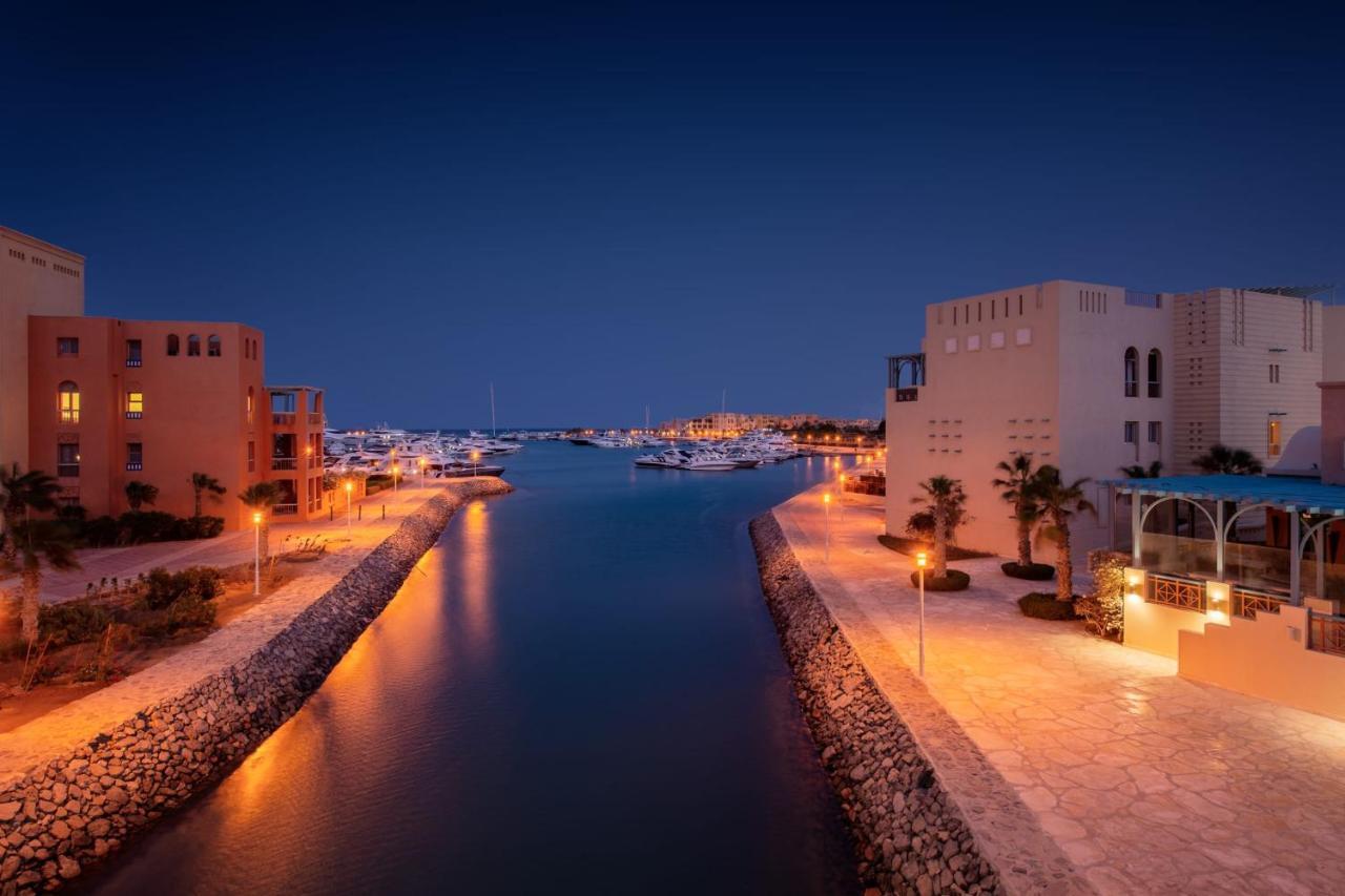 Apartment Exotic 1bdr W Outdoor Terrace Pool & Access *