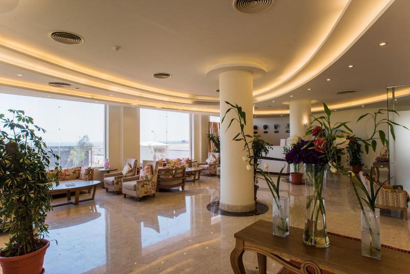 Hotel Eagles Family