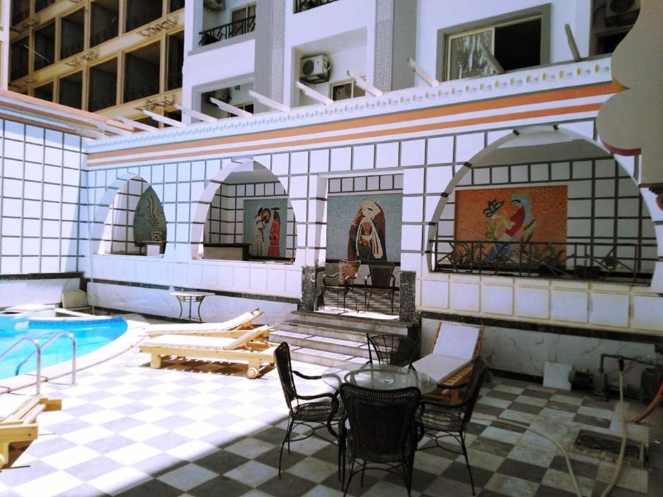 Pool View Next To The Marina,sheraton Plaza 320 Appartement