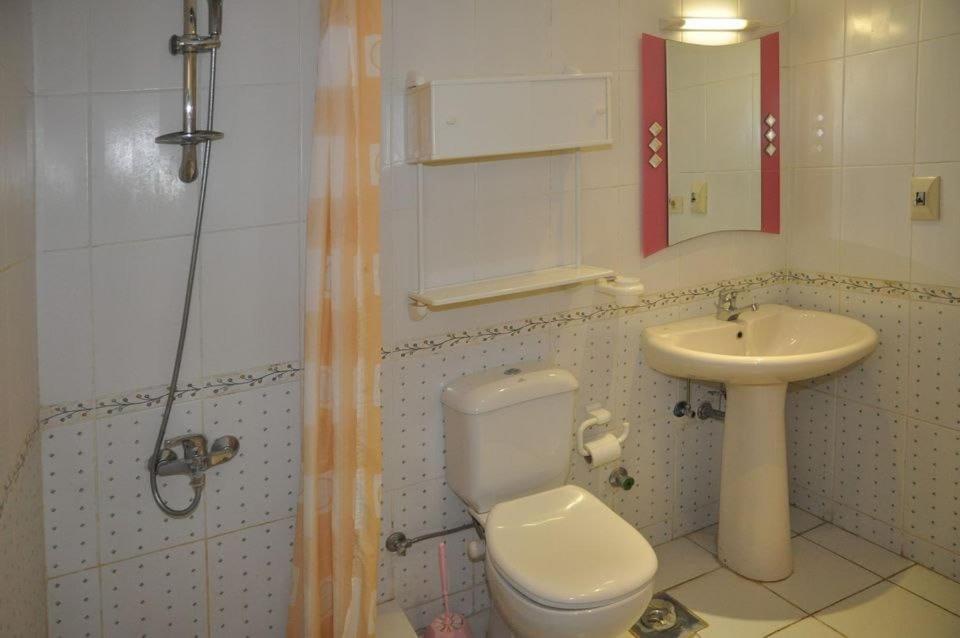 Esplanada Beach Apartment