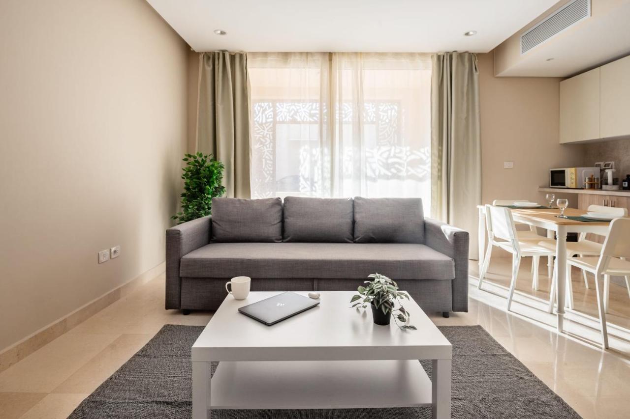 & Sunny 1bdr Mangroovy Free & Pool Access Apartment *