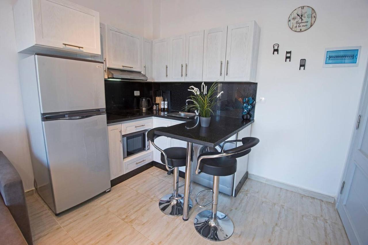 Apartment Seaview European Class 1bdrm Free Wifi Orfi