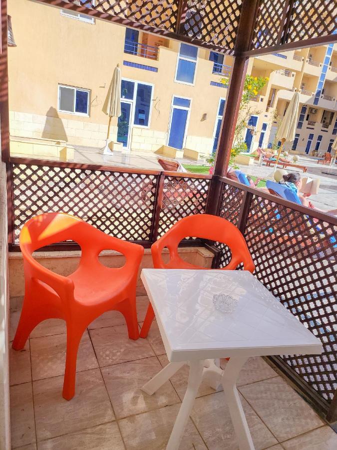 Apartment Paradise Flower Near The Sea Redsealine