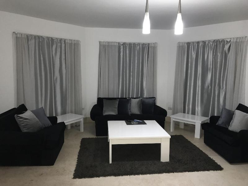 Regency Towers Appartement