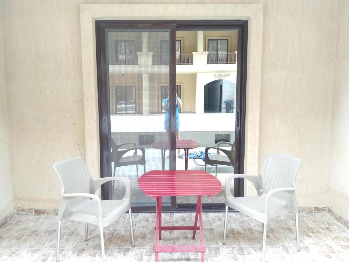 Beachfront 1br - Pool - Sea View - Parking - A C Apartment *