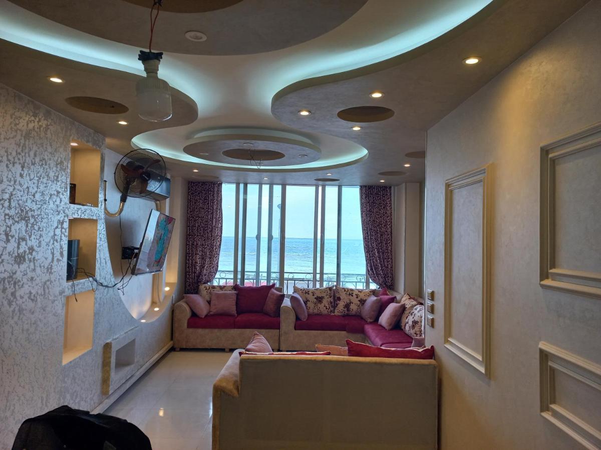 Appartement شقة فندقية على البحر