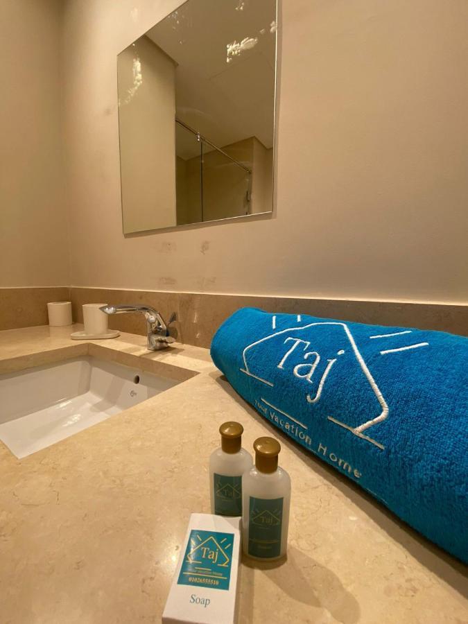 Taj Home, Mangroovy, Pool View, Free Beach Access With Nanny's Apartment