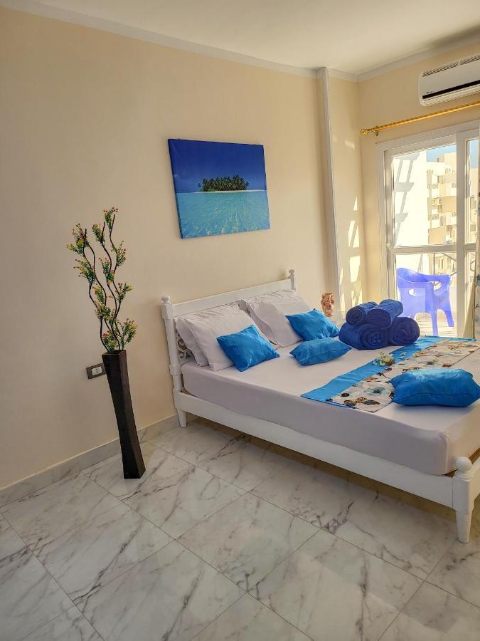 Apartment Bluehouse Near The Sea Redsealine *