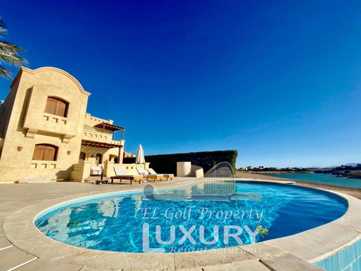 Private Y51 - 3 Bedrooms At El-gouna