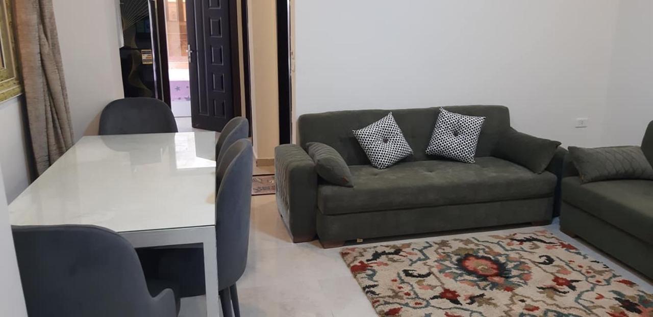 The Jewel Apartment *
