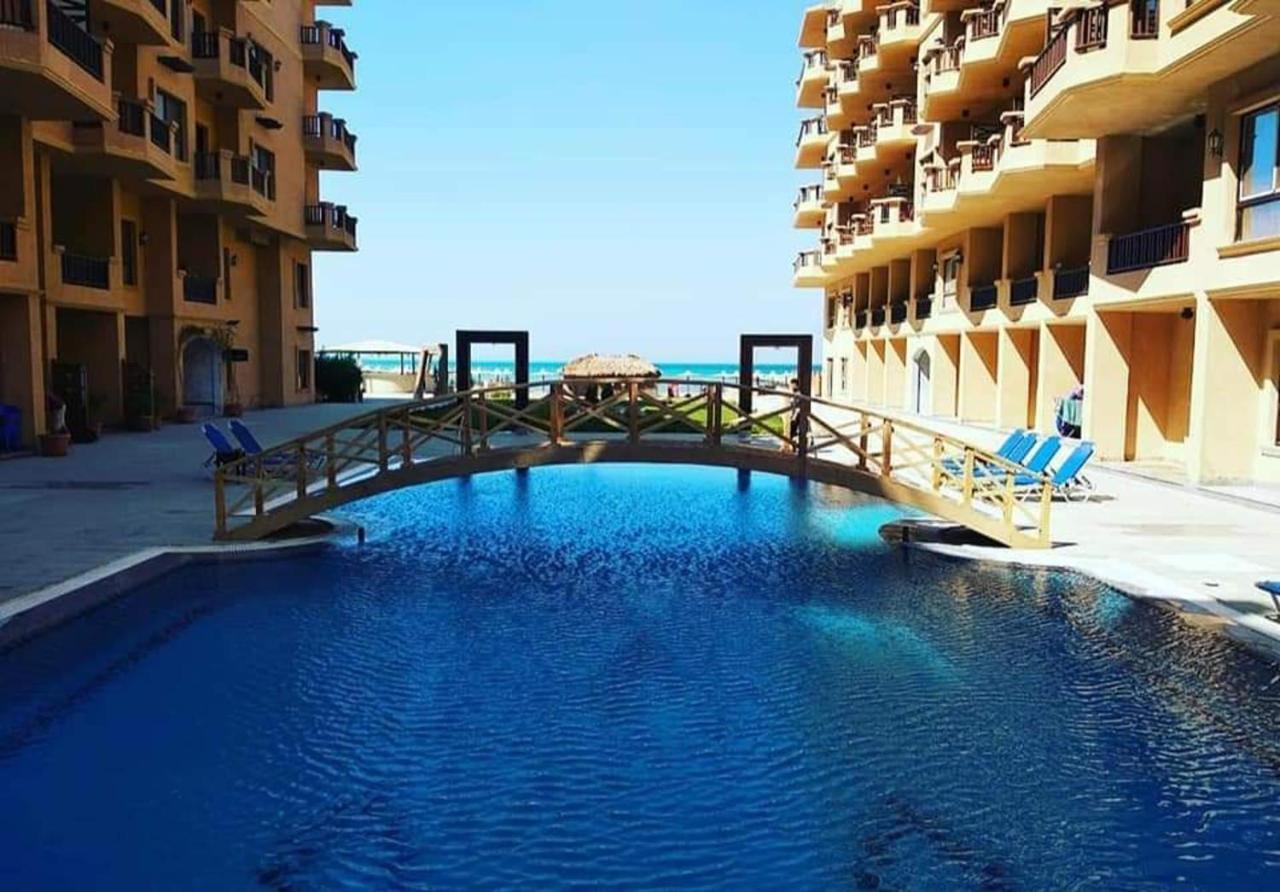 Apartment Beachfront 1br - Pool - Sea View - Parking - A C *