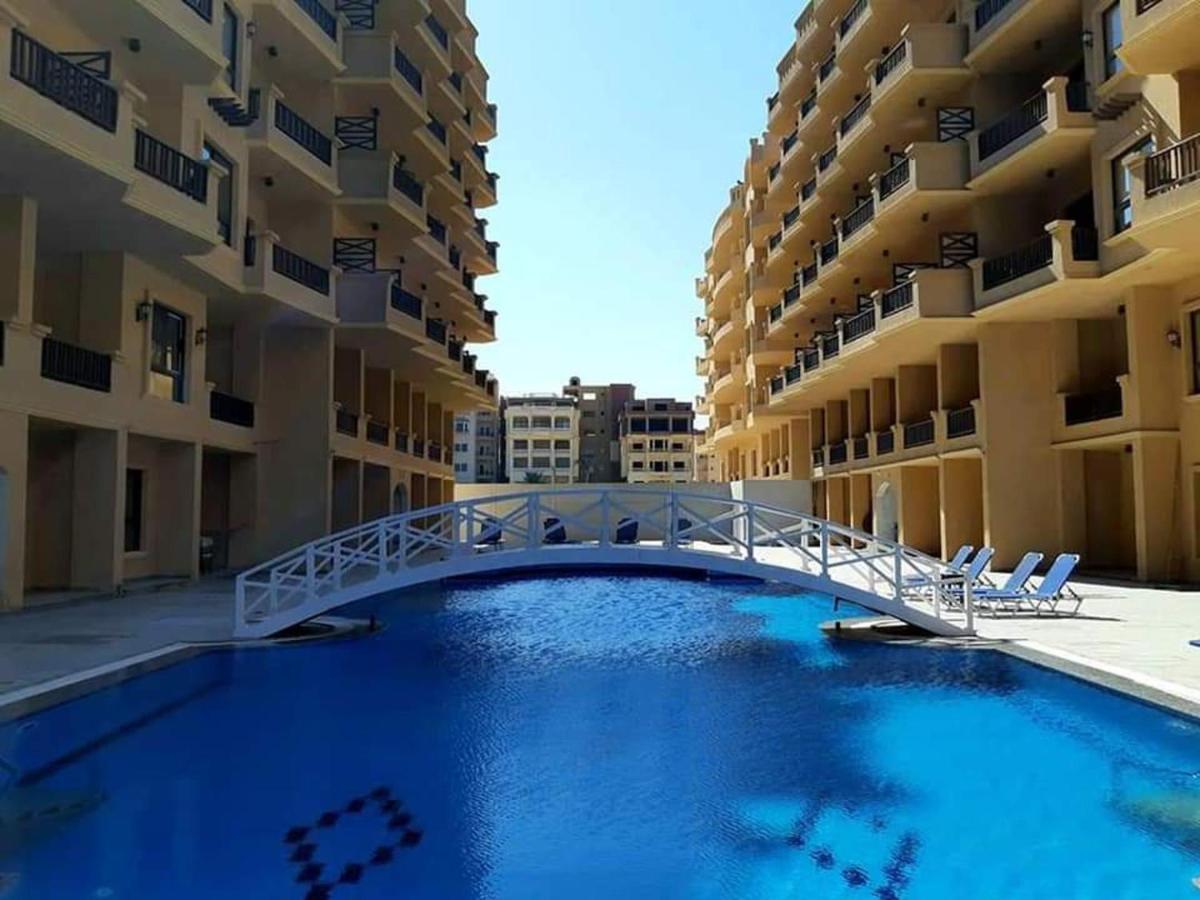 Apartment Beachfront 1br - Pool - Sea View - Parking - A C