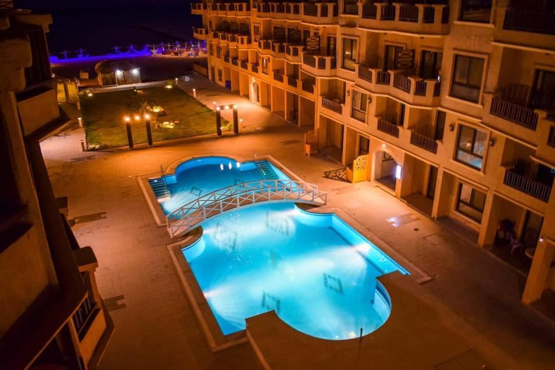 Beachfront 1br - Pool - Sea View - Parking - A C *