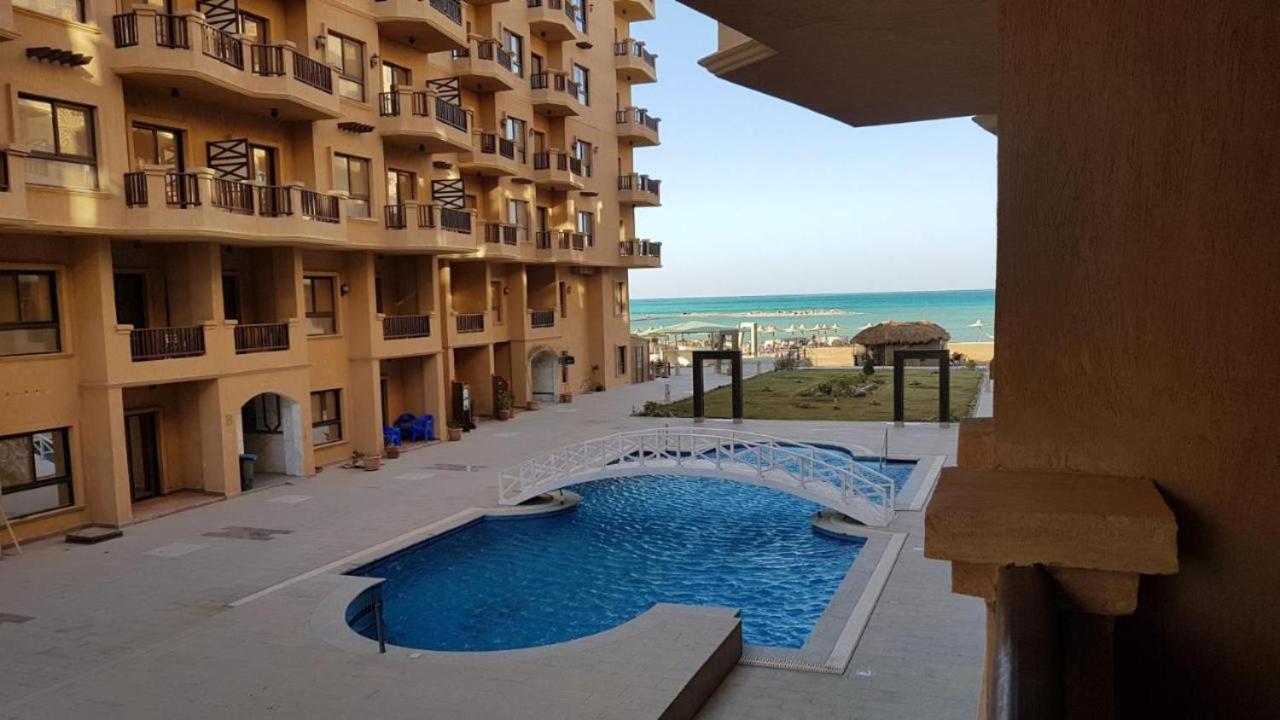 Beachfront 1br - Pool - Sea View - Parking - A C * Hurghada