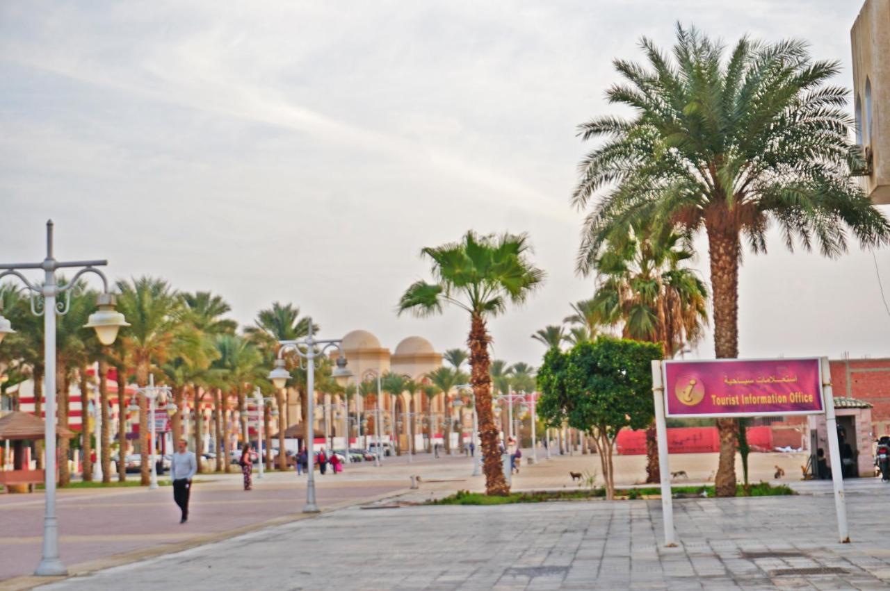 Modern Mountain View On The Touristic Promenade Apartment Hurghada