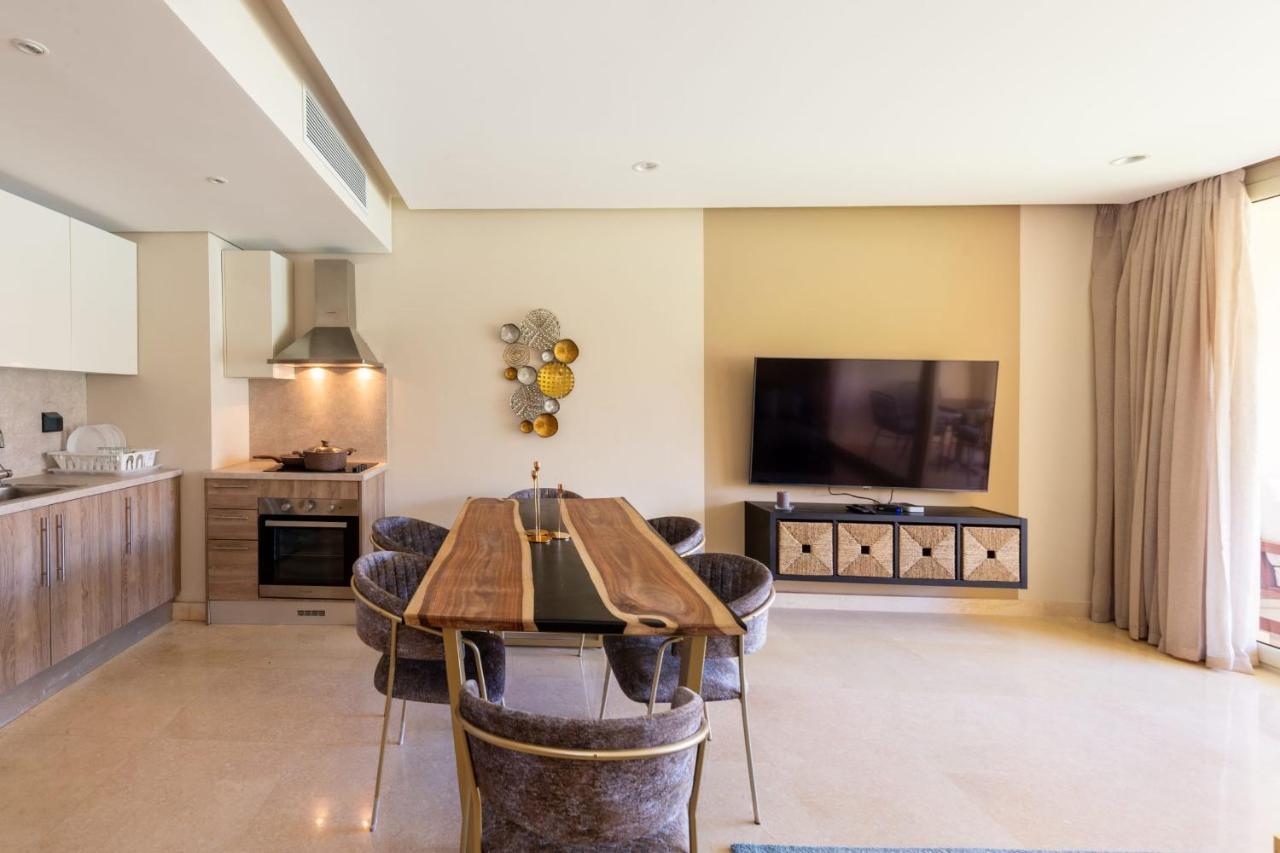 Apartment Elegant & Edgy 2 Bedroom W & Pool Mangroovy *