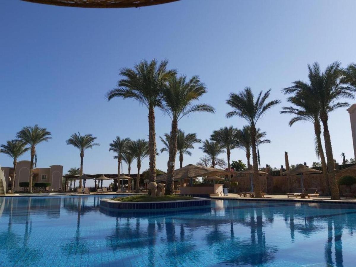Jwe - Quality Experience Near Red Sea *