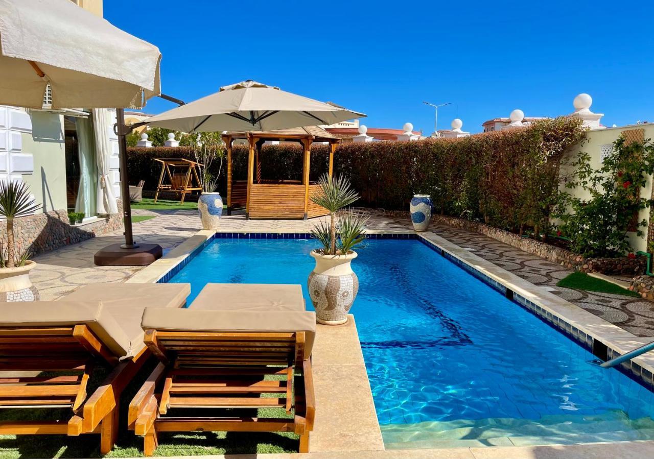 Ground Floor In With Private Pool And Private Garden Vakantiehuis *