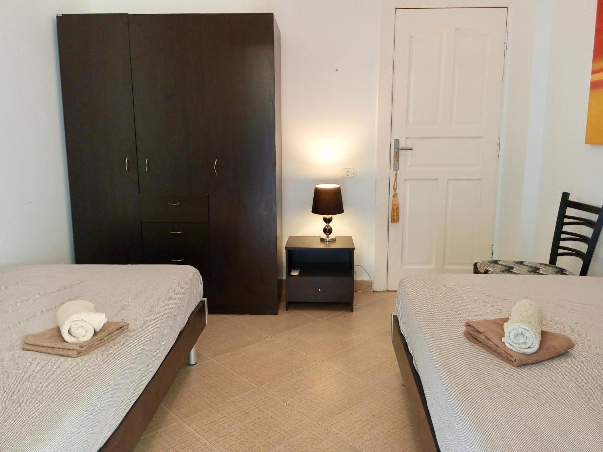Vakantiehuis Ground Floor In With Private Pool And Private Garden *