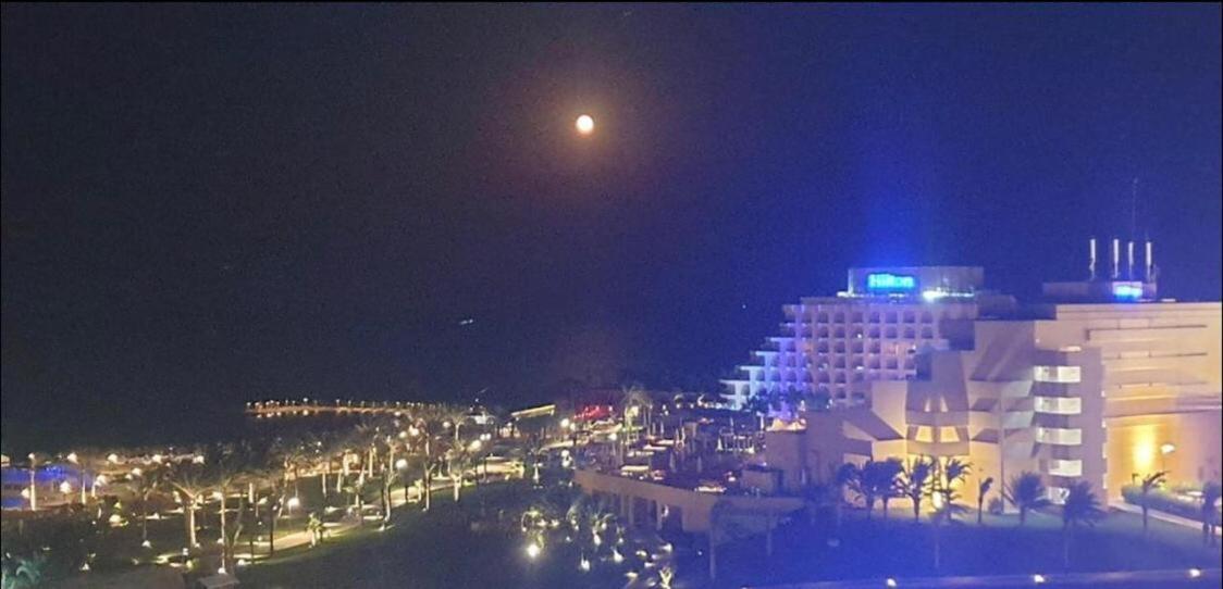 Cleopatra Lavania * Hurghada