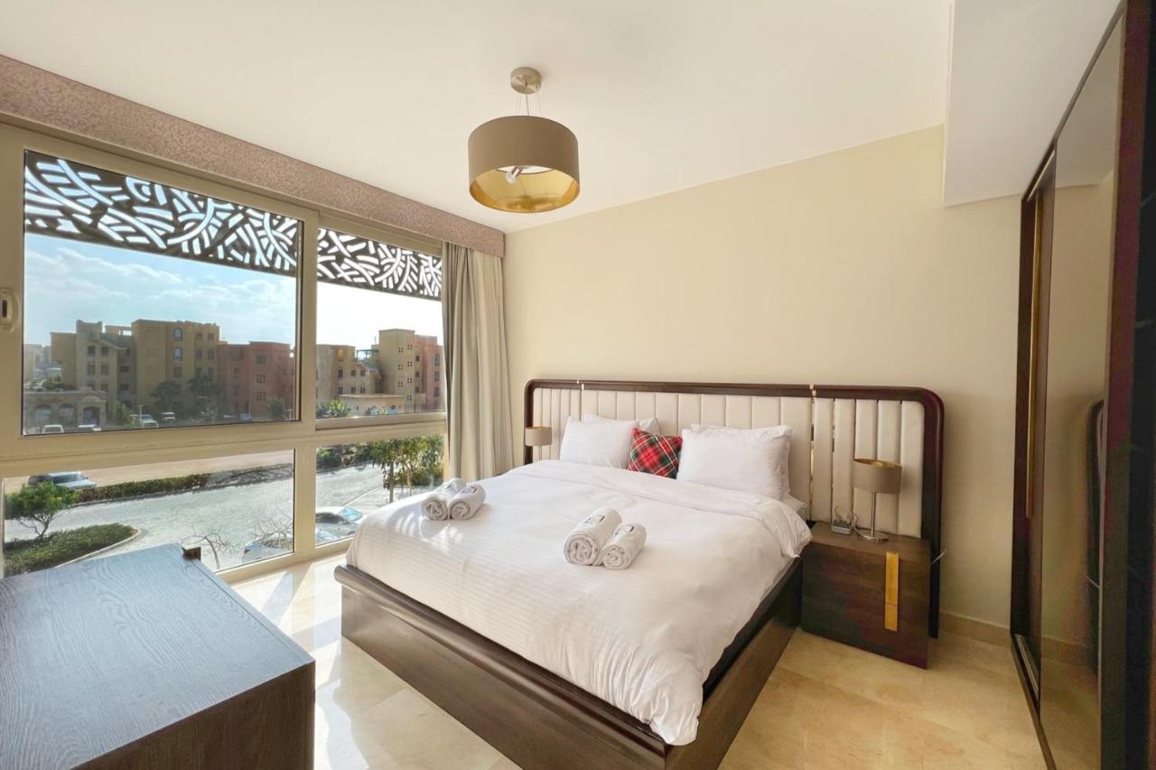 Homestyle 3br Penthouse Pool & View Apartment *