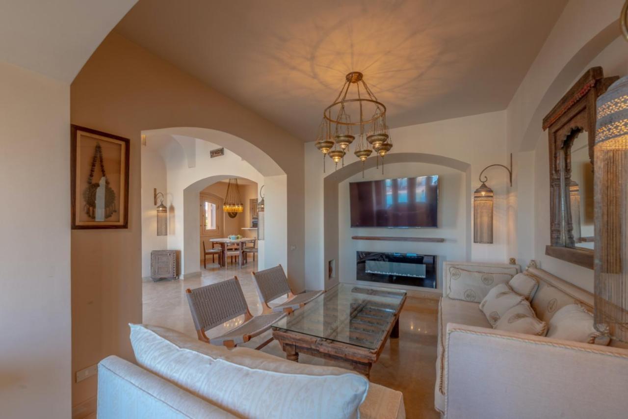 Chic 3br West Golf With Pool, Lagoon View & Villa Hurghada