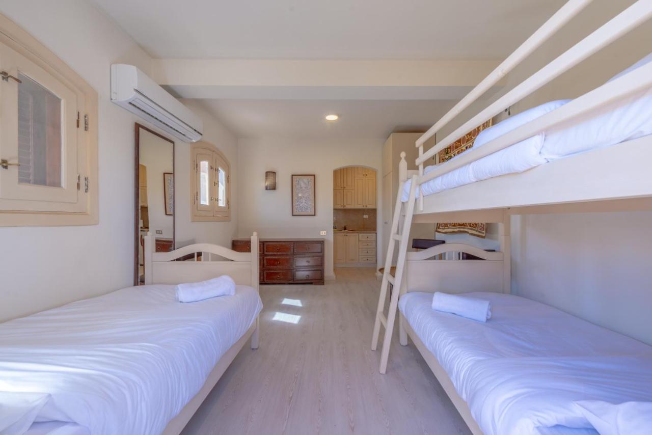 Chic 3br West Golf With Pool, Lagoon View &