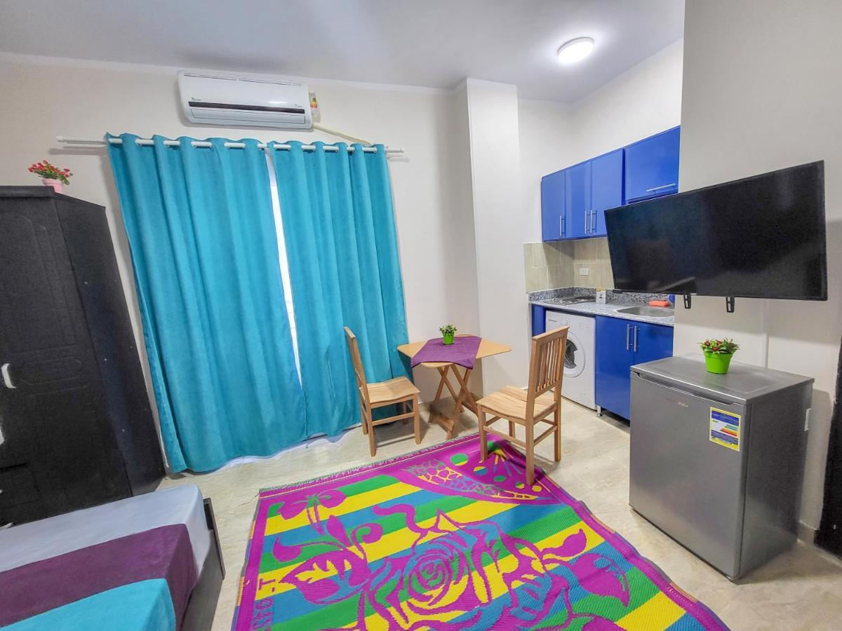 Apartment Paradise Plaza Near The Sea Redsealine *