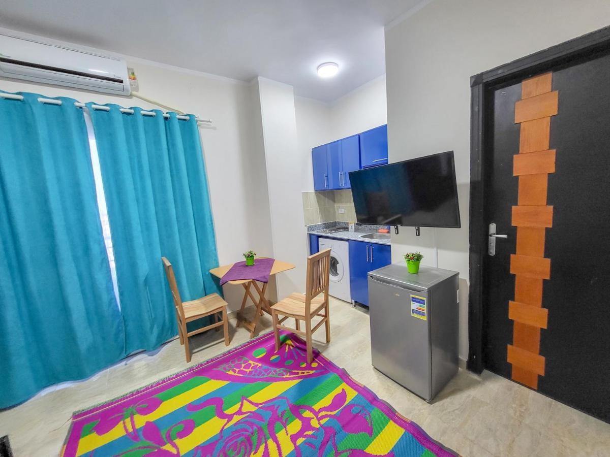 Apartment Paradise Plaza Near The Sea Redsealine *