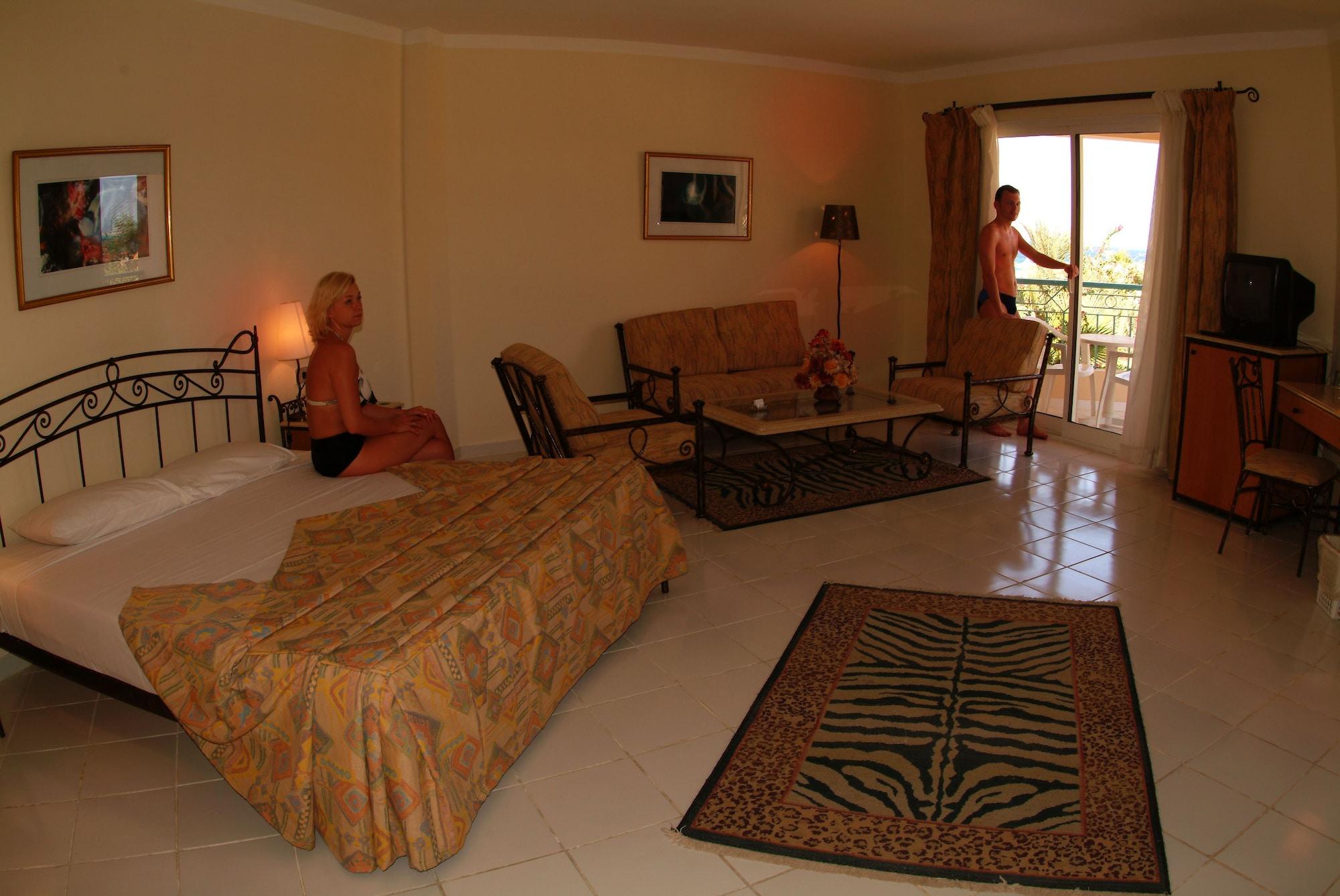 Bella Vista Families And Couples Only 4*
