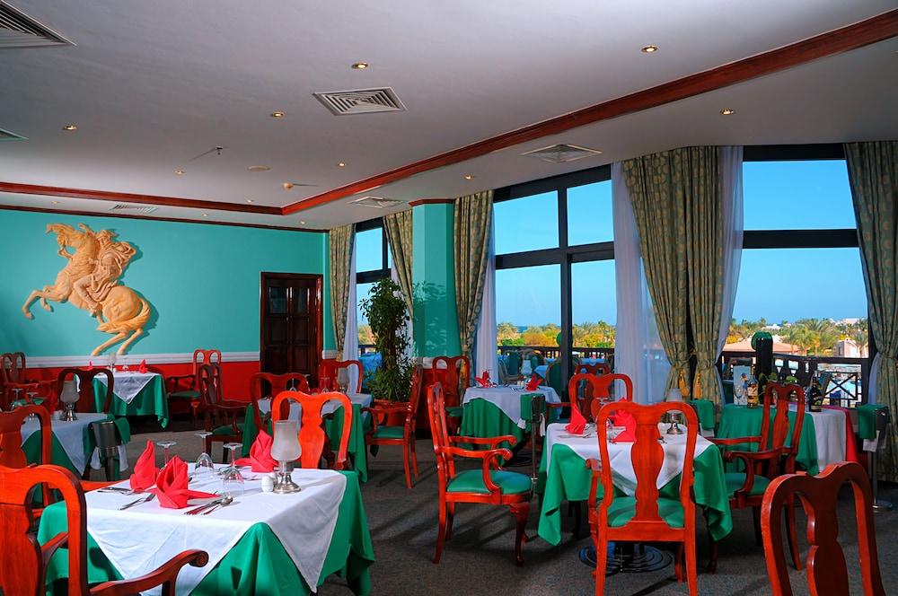 Pharaoh Azur Resort Hurghada