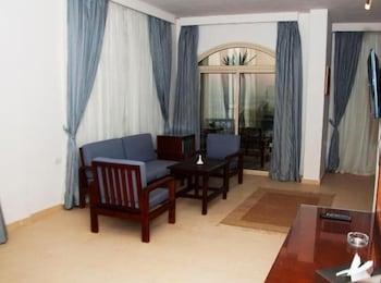 Hotel Elaria 3*