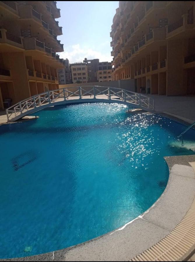 Beautiful With Sea View And Pool View Apartment *