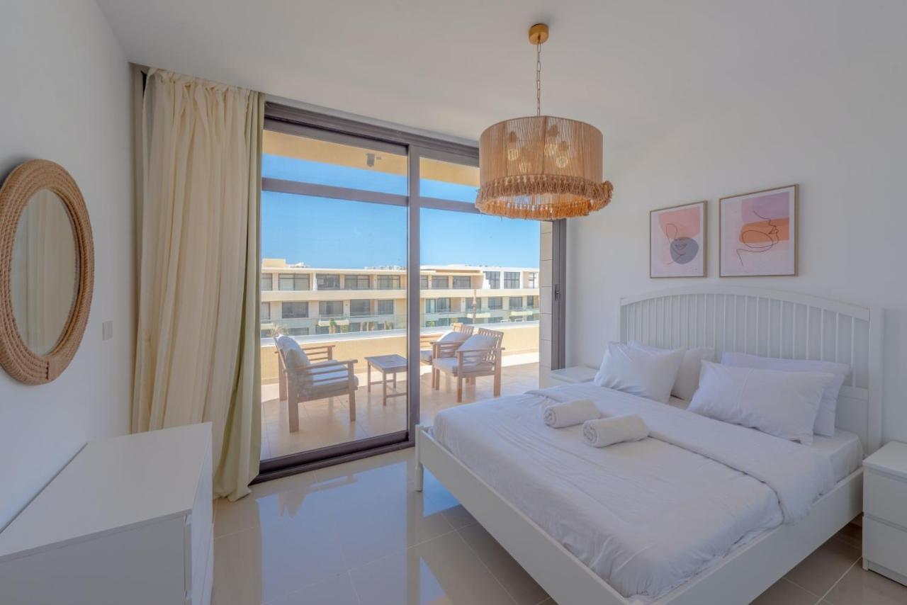 Modern 2-bedroom Penthouse G-cribs Pool View *